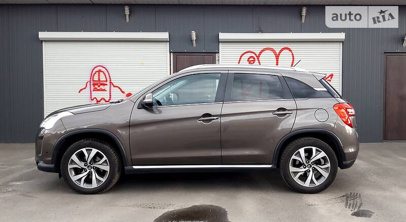 Позашляховик / Кросовер Citroen C4 Aircross 2012 в Києві