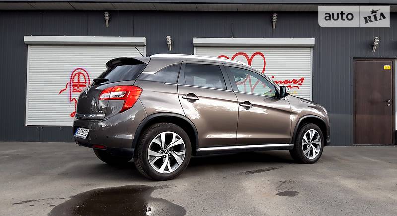 Позашляховик / Кросовер Citroen C4 Aircross 2012 в Києві