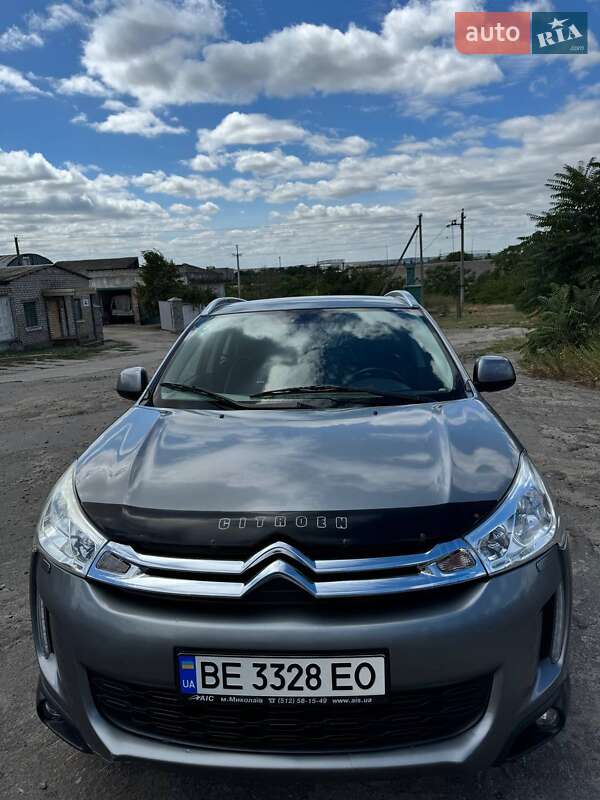 Внедорожник / Кроссовер Citroen C4 Aircross 2012 в Вознесенске