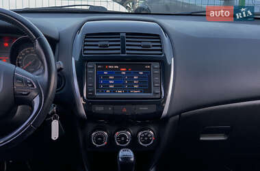 Позашляховик / Кросовер Citroen C4 Aircross 2012 в 