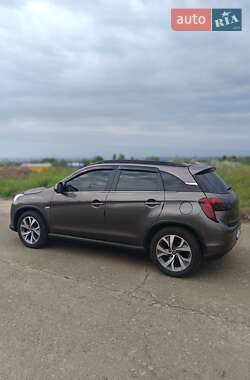 Внедорожник / Кроссовер Citroen C4 Aircross 2012 в 