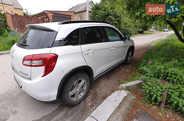 Внедорожник / Кроссовер Citroen C4 Aircross 2012 в 