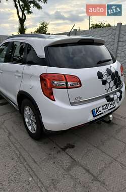 Внедорожник / Кроссовер Citroen C4 Aircross 2012 в 