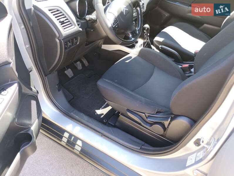 Позашляховик / Кросовер Citroen C4 Aircross 2012 в Рівному фото 10 Позашляховик / Кросовер Citroen C4 Aircross 2012 в Рівному