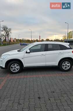 Внедорожник / Кроссовер Citroen C4 Aircross 2014 в 