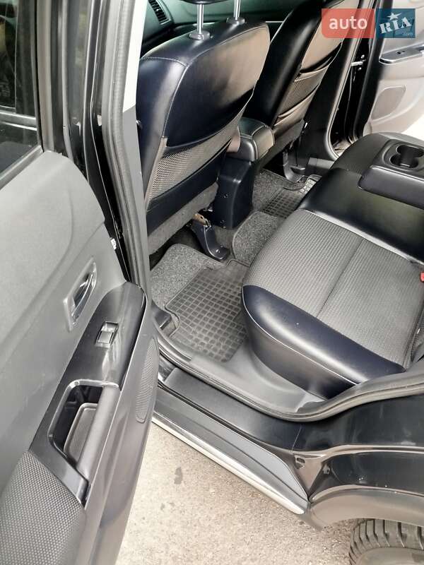 Внедорожник / Кроссовер Citroen C4 Aircross 2012 в Казатине