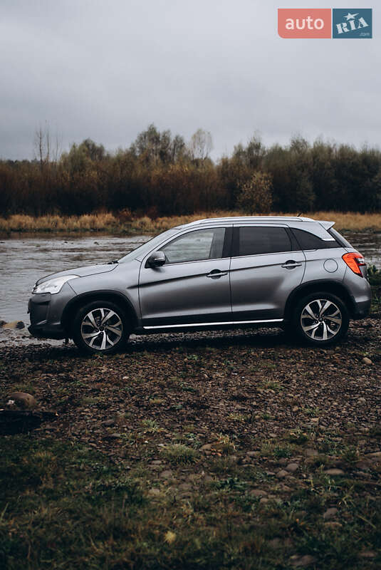 Внедорожник / Кроссовер Citroen C4 Aircross 2012 в Брошневе-Осаде фото 4 Внедорожник / Кроссовер Citroen C4 Aircross 2012 в Брошневе-Осаде