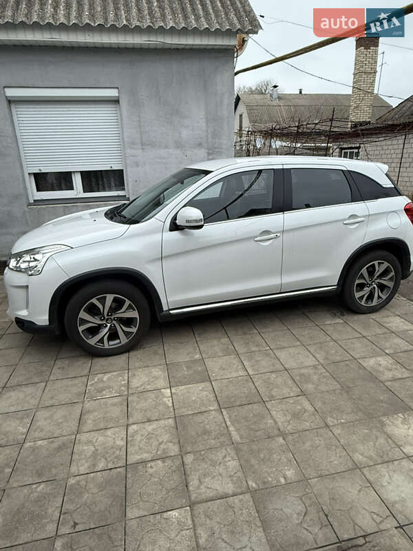 Внедорожник / Кроссовер Citroen C4 Aircross 2012 в Черкассах фото 3 Внедорожник / Кроссовер Citroen C4 Aircross 2012 в Черкассах