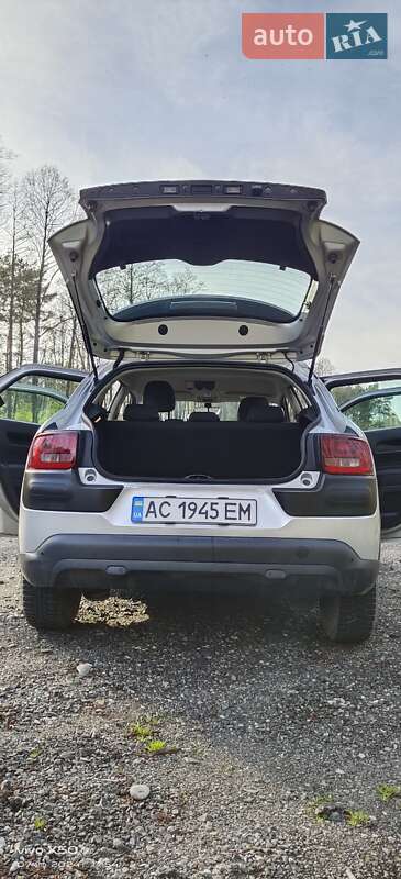 Позашляховик / Кросовер Citroen C4 Cactus 2015 в Луцьку