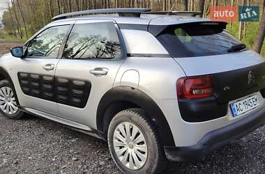 Внедорожник / Кроссовер Citroen C4 Cactus 2015 в 