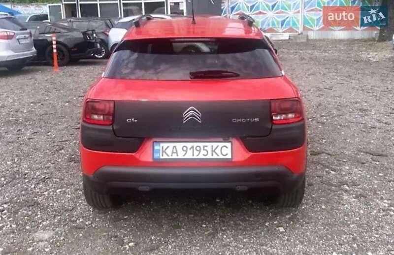 Внедорожник / Кроссовер Citroen C4 Cactus 2015 в Киеве