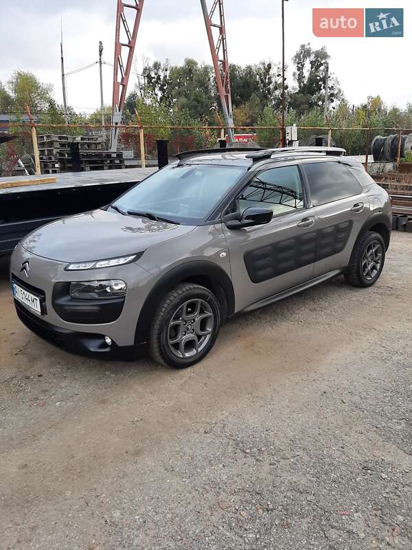 Внедорожник / Кроссовер Citroen C4 Cactus 2016 в Киеве