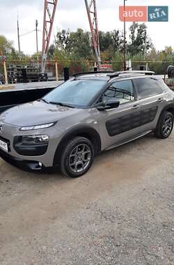 Внедорожник / Кроссовер Citroen C4 Cactus 2016 в 