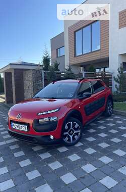 Внедорожник / Кроссовер Citroen C4 Cactus 2014 в Стрые