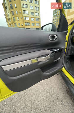 Внедорожник / Кроссовер Citroen C4 Cactus 2014 в 