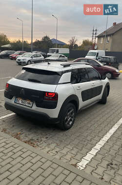 Внедорожник / Кроссовер Citroen C4 Cactus 2014 в 
