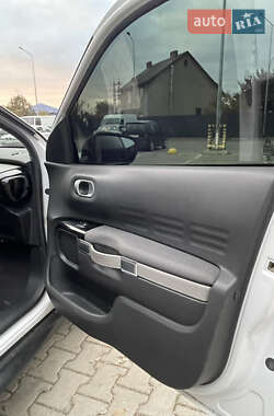 Внедорожник / Кроссовер Citroen C4 Cactus 2014 в 