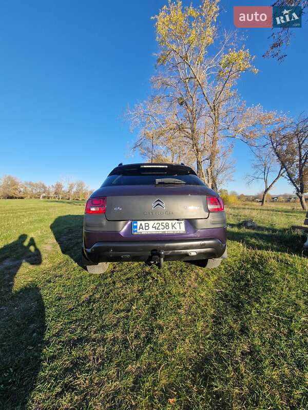 Внедорожник / Кроссовер Citroen C4 Cactus 2014 в Черновцах