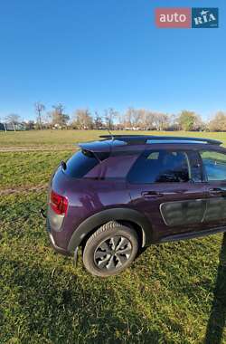 Внедорожник / Кроссовер Citroen C4 Cactus 2014 в 