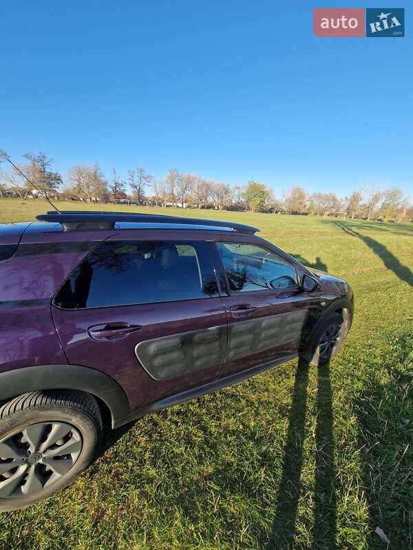 Внедорожник / Кроссовер Citroen C4 Cactus 2014 в Черновцах