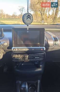 Внедорожник / Кроссовер Citroen C4 Cactus 2014 в 