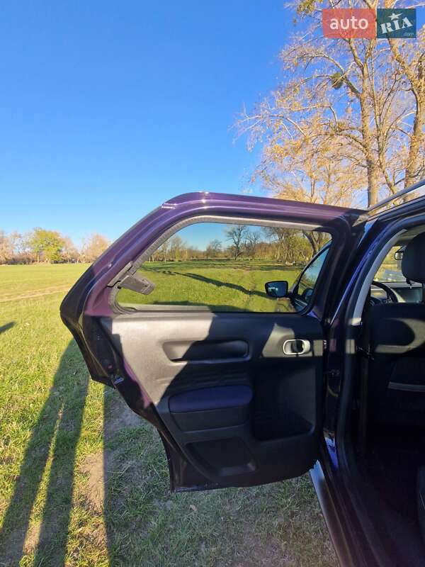 Внедорожник / Кроссовер Citroen C4 Cactus 2014 в Черновцах