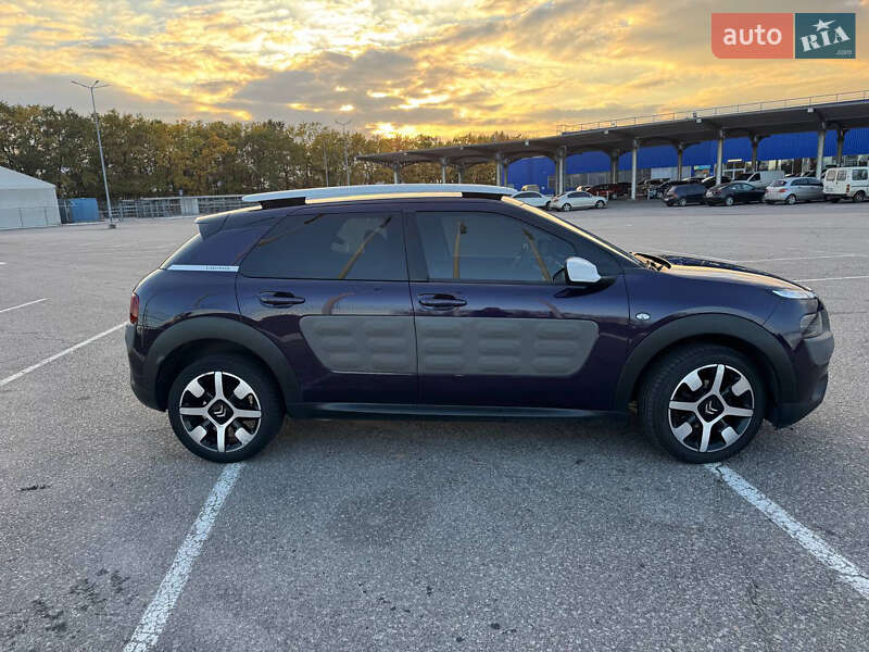 Позашляховик / Кросовер Citroen C4 Cactus 2015 в Дніпрі