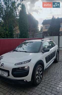 Позашляховик / Кросовер Citroen C4 Cactus 2015 в Кіцмані