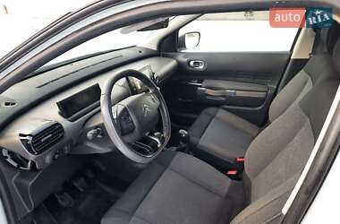 Внедорожник / Кроссовер Citroen C4 Cactus 2015 в 