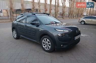 Позашляховик / Кросовер Citroen C4 Cactus 2015 в 