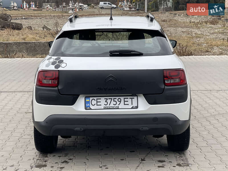 Внедорожник / Кроссовер Citroen C4 Cactus 2015 в Черновцах