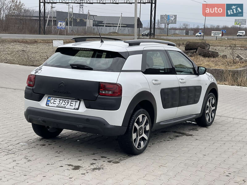 Внедорожник / Кроссовер Citroen C4 Cactus 2015 в Черновцах