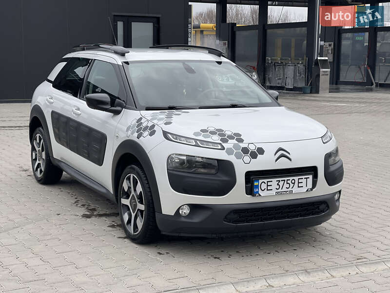 Внедорожник / Кроссовер Citroen C4 Cactus 2015 в Черновцах