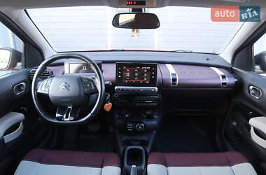 Позашляховик / Кросовер Citroen C4 Cactus 2018 в 