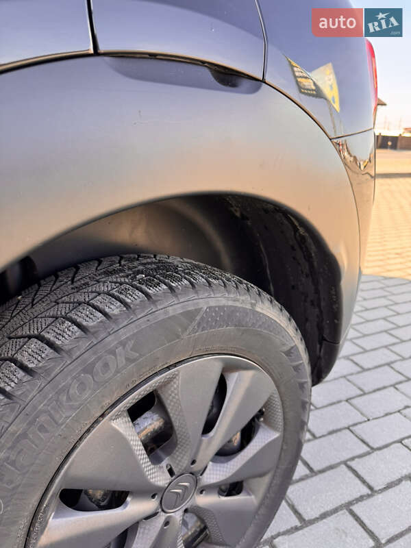 Внедорожник / Кроссовер Citroen C4 Cactus 2015 в Радехове