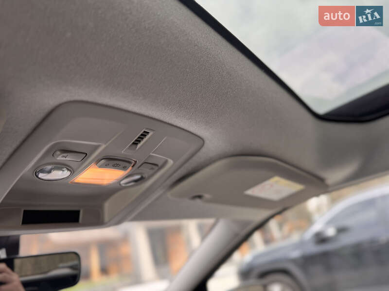 Внедорожник / Кроссовер Citroen C4 Cactus 2015 в Радехове