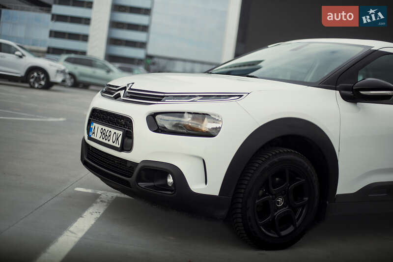 Внедорожник / Кроссовер Citroen C4 Cactus 2018 в Обухове