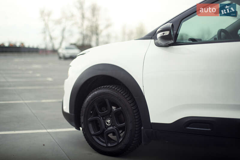 Внедорожник / Кроссовер Citroen C4 Cactus 2018 в Обухове