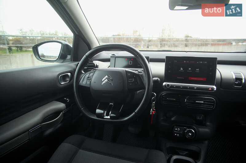 Внедорожник / Кроссовер Citroen C4 Cactus 2018 в Обухове