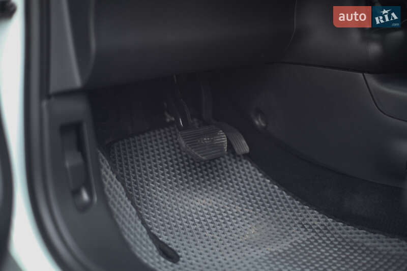 Внедорожник / Кроссовер Citroen C4 Cactus 2018 в Обухове