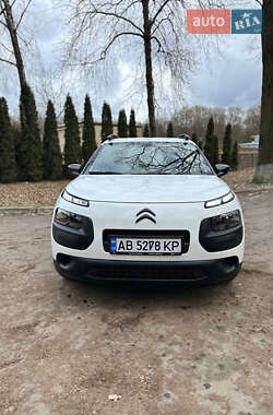Внедорожник / Кроссовер Citroen C4 Cactus 2016 в 