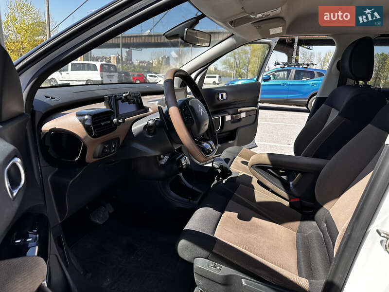 Внедорожник / Кроссовер Citroen C4 Cactus 2015 в Киеве