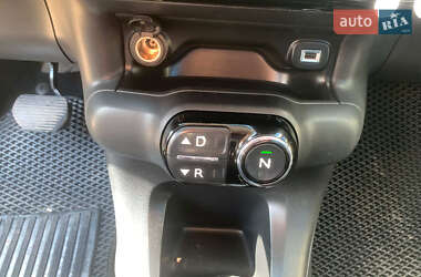 Внедорожник / Кроссовер Citroen C4 Cactus 2014 в 