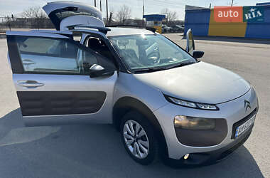 Внедорожник / Кроссовер Citroen C4 Cactus 2014 в 