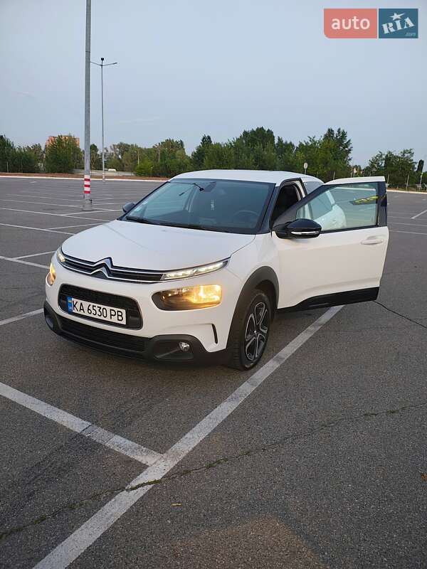 Позашляховик / Кросовер Citroen C4 Cactus 2019 в 