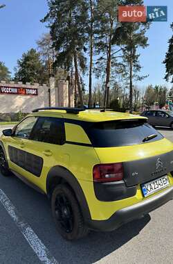 Внедорожник / Кроссовер Citroen C4 Cactus 2015 в 