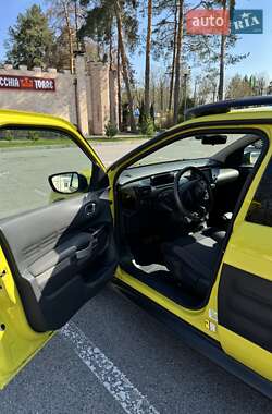 Внедорожник / Кроссовер Citroen C4 Cactus 2015 в 