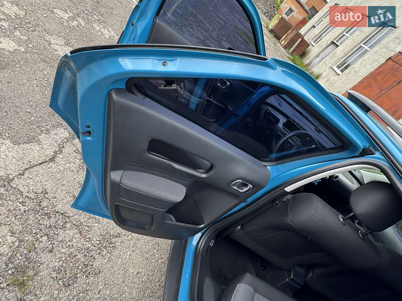 Внедорожник / Кроссовер Citroen C4 Cactus 2018 в Сарнах