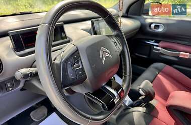Позашляховик / Кросовер Citroen C4 Cactus 2017 в 