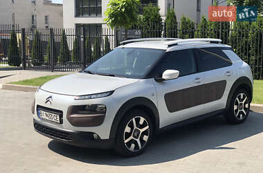 Внедорожник / Кроссовер Citroen C4 Cactus 2016 в 